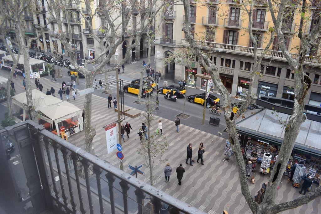 Hostal Mimi Las Ramblas Barcelona Exteriör bild