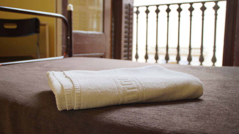 Hostal Mimi Las Ramblas Barcelona Exteriör bild