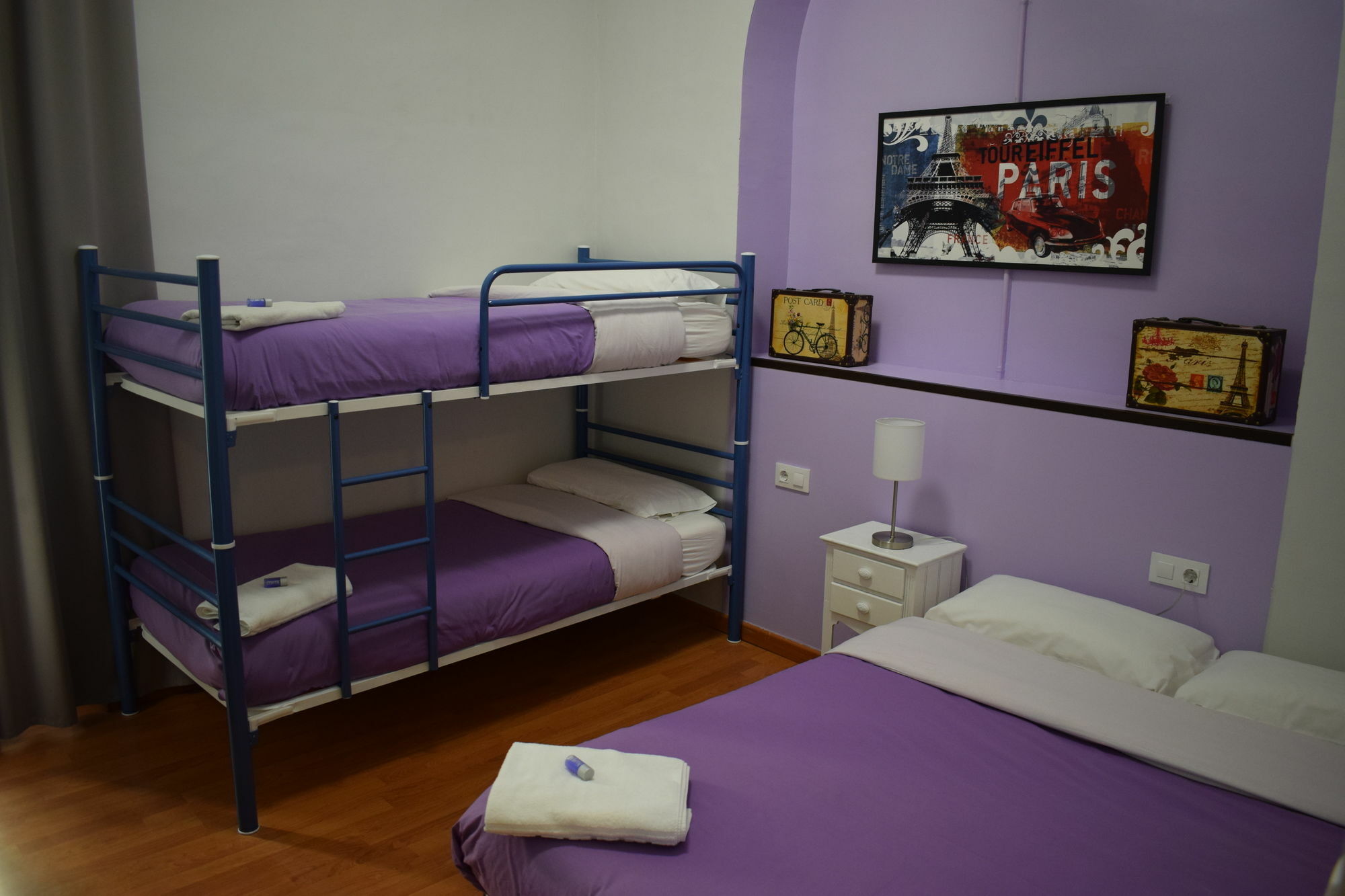 Hostal Mimi Las Ramblas Barcelona Exteriör bild