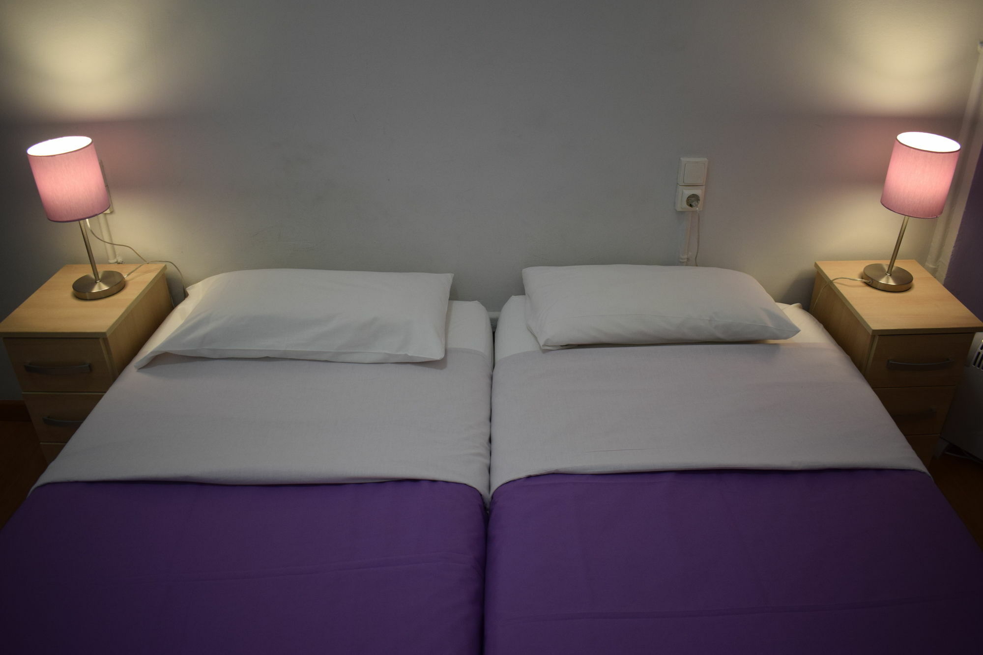 Hostal Mimi Las Ramblas Barcelona Exteriör bild